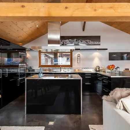 Luxurious In * 韦尔比耶